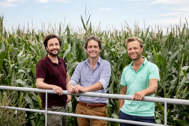 Kernfarm Brothers